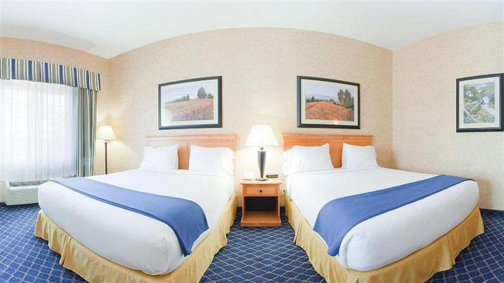 Holiday Inn Express & Suites Cheney By Ihg Εξωτερικό φωτογραφία