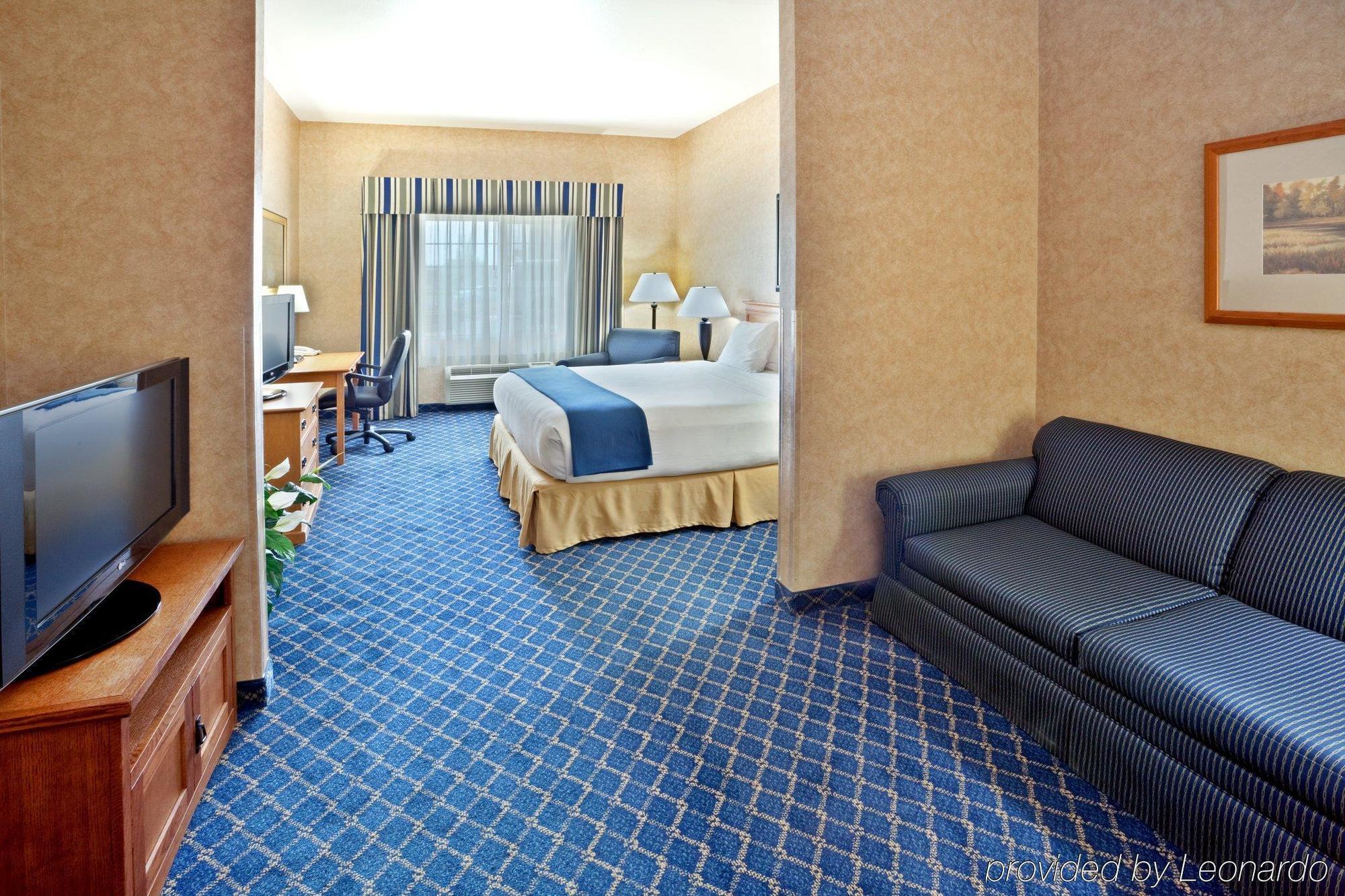 Holiday Inn Express & Suites Cheney By Ihg Δωμάτιο φωτογραφία